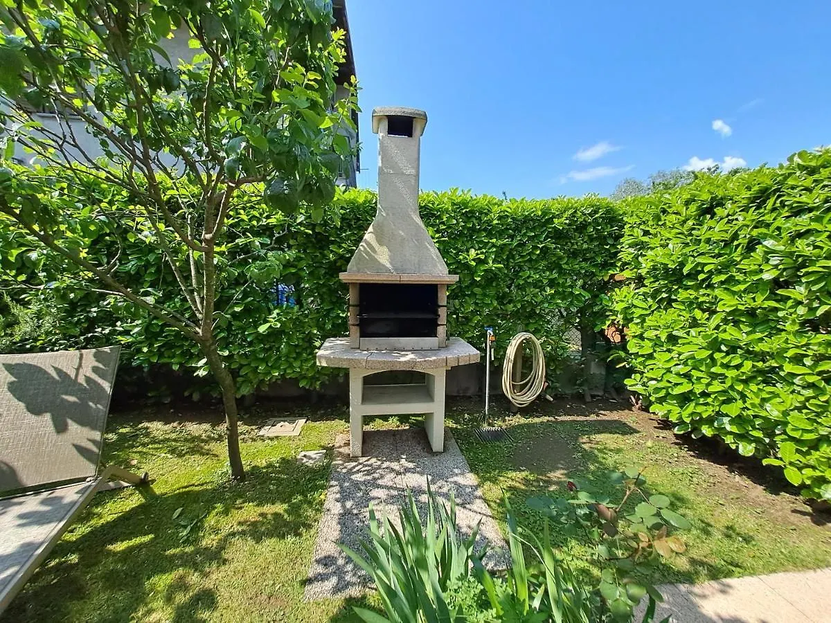 Casa Vacanze Kristina Brissago-Valtravaglia Italien