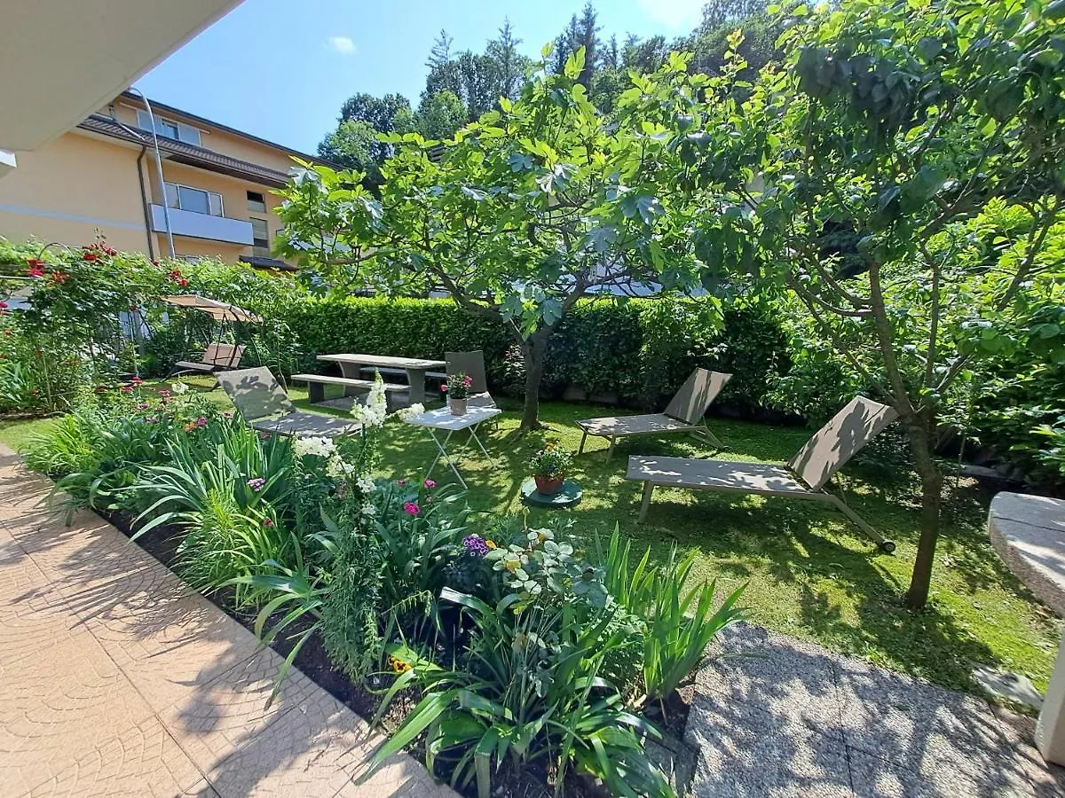 Apartment Casa Vacanze Kristina Brissago-Valtravaglia Italien