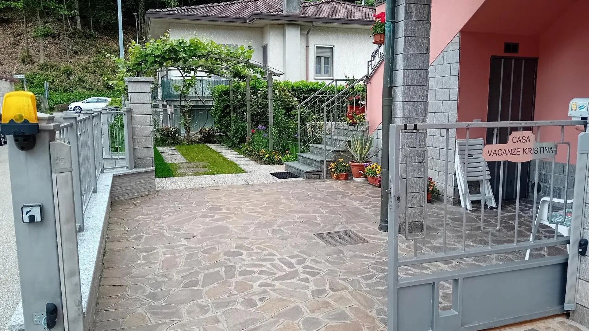 Apartment Casa Vacanze Kristina Brissago-Valtravaglia Italien